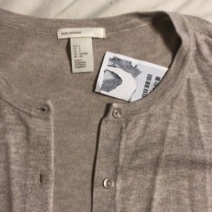 H&M beige cardigan. Size S. NWT
